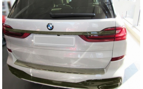 Накладка на задний бампер BMW X7 (G07)
