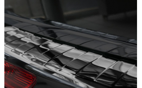 Накладка на задний бампер Audi Q5