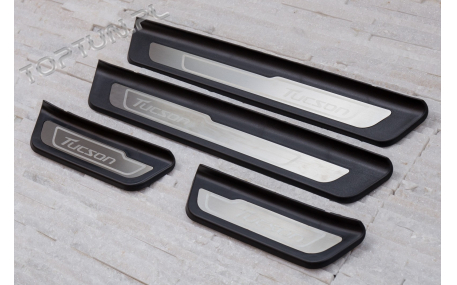 Накладки на пороги Hyundai Tucson