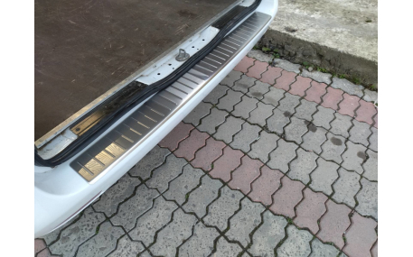 Накладка на задний бампер Mercedes Vito W447