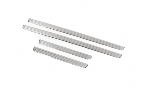 Накладки на пороги Volkswagen Passat B8