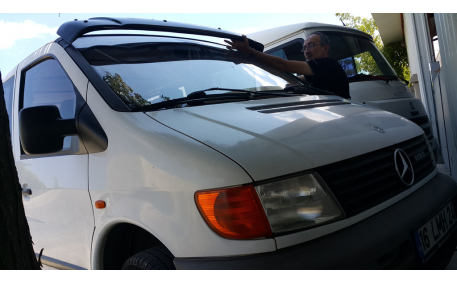Козырек Mercedes Vito W638