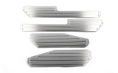 Накладки на пороги Volkswagen Amarok