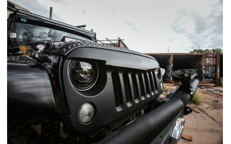 Решетка радиатора Jeep Wrangler JK