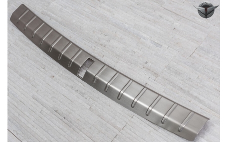 Накладка на задний бампер BMW X1 F48