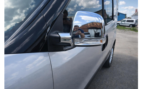 Хром накладки Fiat Doblo
