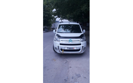 Дефлектор капота Peugeot Partner
