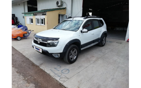 Дефлектор капота Renault Duster
