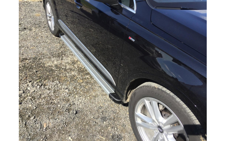 Подножки Audi Q7
