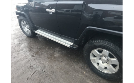 Подножки Toyota FJ Cruiser