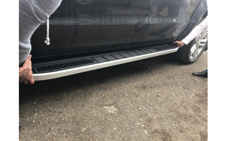 Подножки Volkswagen Amarok