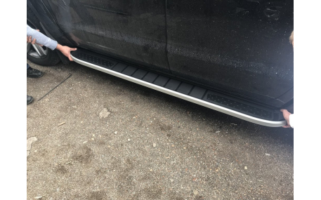 Подножки Volkswagen Amarok