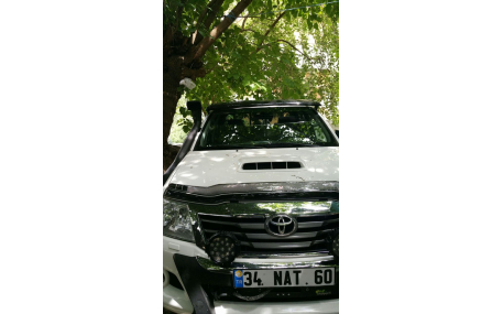 Козырек Toyota Hilux