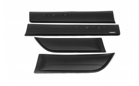 Молдинги дверей Renault Duster