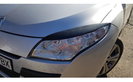 Ресницы Renault Megane
