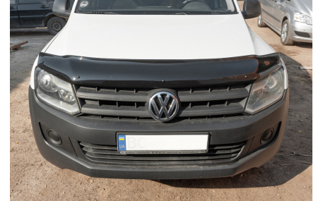 Дефлектор капота Volkswagen Amarok 