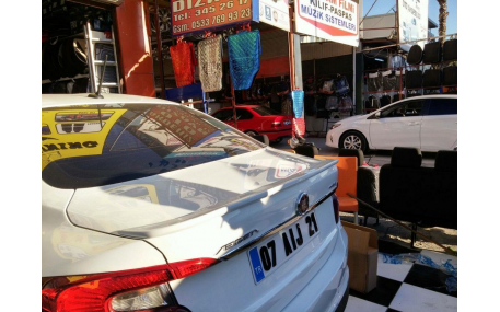 Спойлер Fiat Tipo