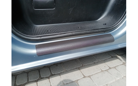 Накладки на пороги Opel Vivaro