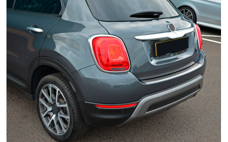 Накладка на задний бампер Fiat 500X