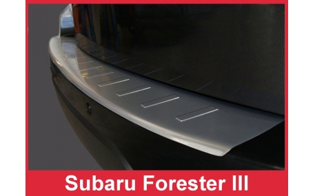 Накладка на задний бампер Subaru Forester