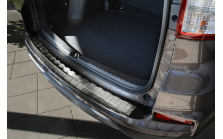 Накладка на задний бампер Honda CR-V