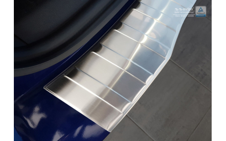 Накладка на задний бампер Ford Transit Courier