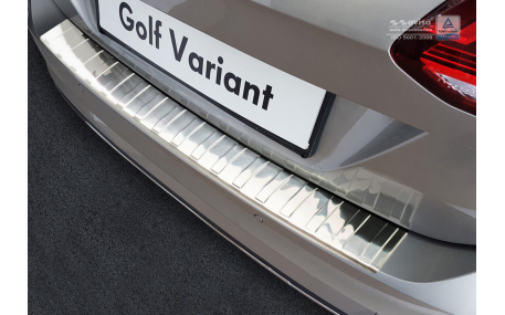 Накладка на задний бампер Volkswagen Golf 7