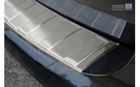 Накладка на задний бампер Opel Astra K