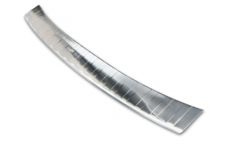 Накладка на задний бампер Peugeot 5008