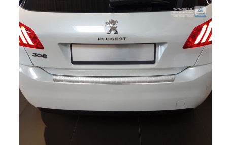 Накладка на задний бампер Peugeot 308