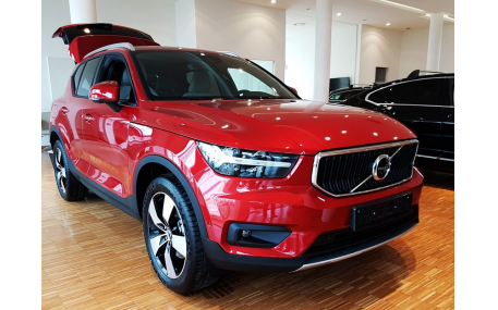 Накладка на задний бампер Volvo XC40
