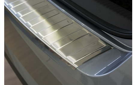 Накладка на задний бампер Skoda Superb