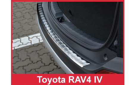 Накладка на задний бампер Toyota RAV4 2012-2015