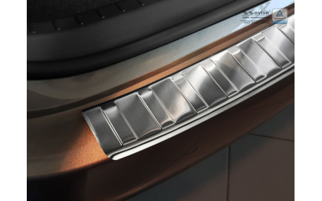 Накладка на задний бампер Toyota Corolla