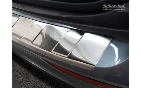 Накладка на задний бампер Volvo V60