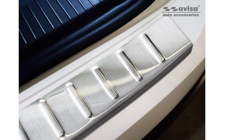 Накладка на задний бампер Volkswagen Touareg