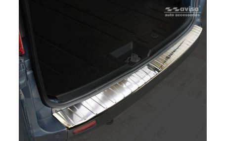 Накладка на задний бампер Ford Custom