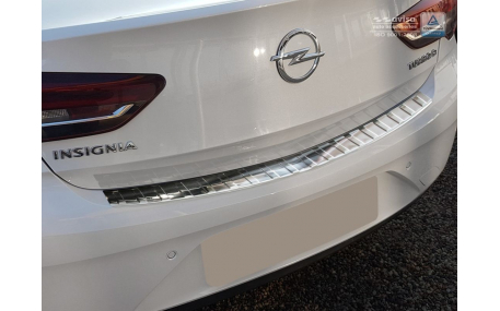 Накладка на задний бампер Opel Insignia