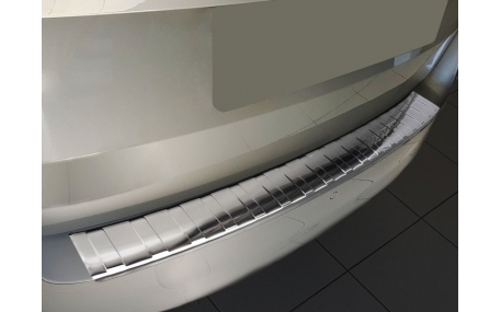 Накладка на задний бампер Skoda Fabia