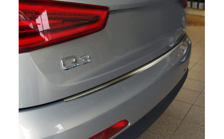 Накладка на задний бампер Audi Q3