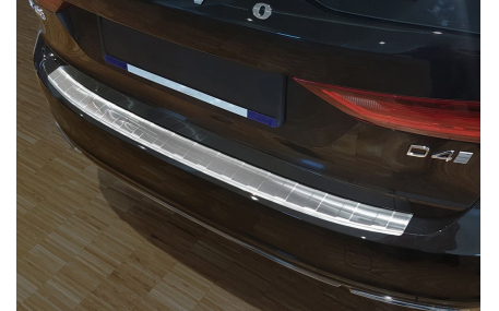 Накладка на задний бампер Volvo V90
