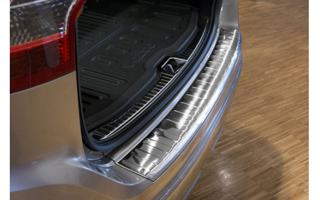 Накладка на задний бампер Volvo XC60