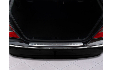 Накладка на задний бампер Mercedes E-class W211