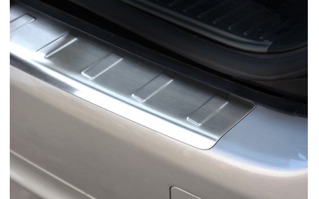 Накладка на задний бампер Mercedes E-class W211