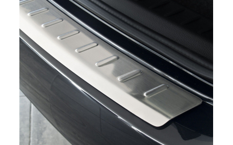 Накладка на задний бампер Seat Ibiza