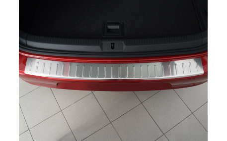 Накладка на задний бампер Volkswagen Golf 7