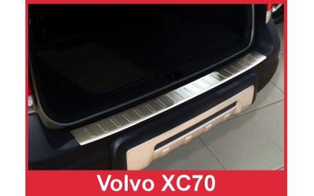 Накладка на задний бампер Volvo XC70