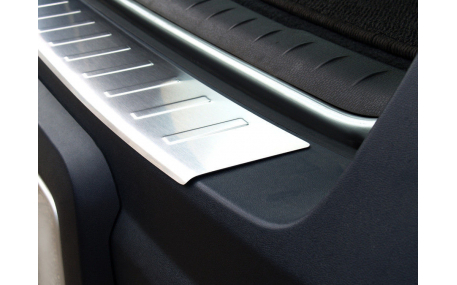 Накладка на задний бампер Volvo XC70