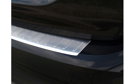 Накладка на задний бампер Volvo V60