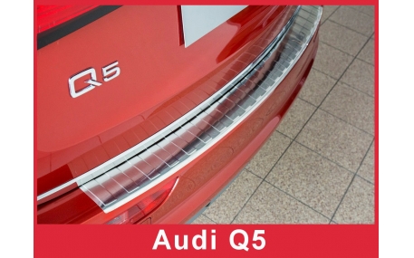 Накладка на задний бампер Audi Q5